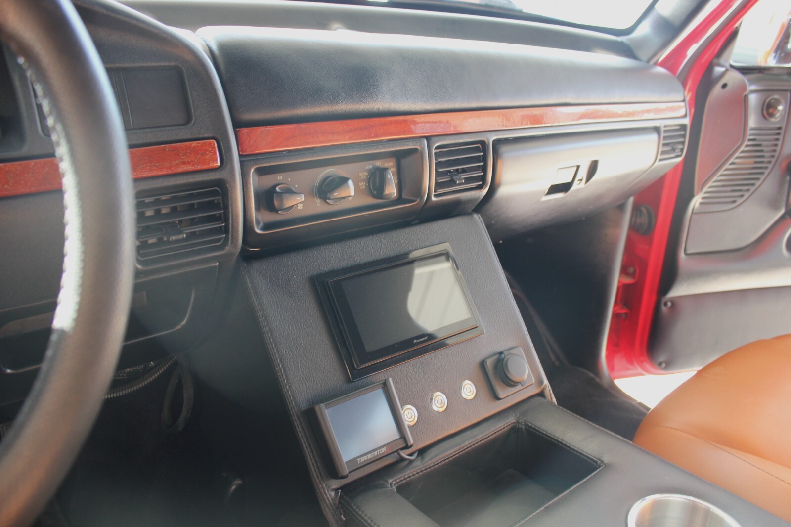 Ford-F-150-1993-Standard-Cab-Pickup-10