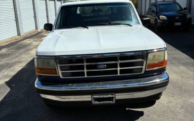 Ford F-150  1994 white