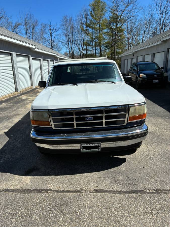 Ford F-150  1994 white