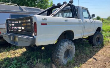 Ford-F-150-amp-gmc-g2500-1979-3