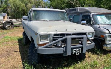 Ford-F-150-amp-gmc-g2500-1979-4