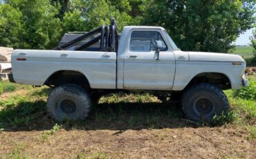 Ford-F-150-amp-gmc-g2500-1979-6