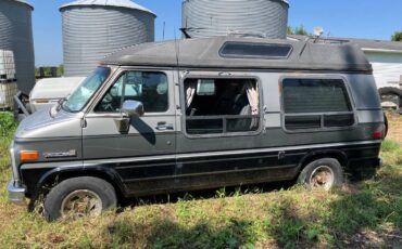 Ford-F-150-amp-gmc-g2500-1979-7
