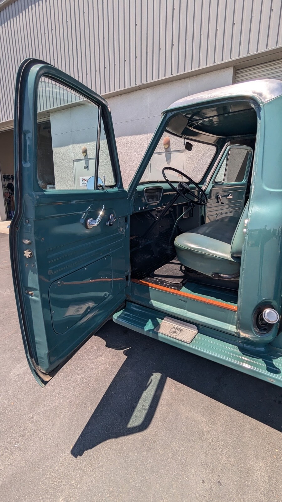 Ford-F-250-1954-Standard-Cab-Pickup-13