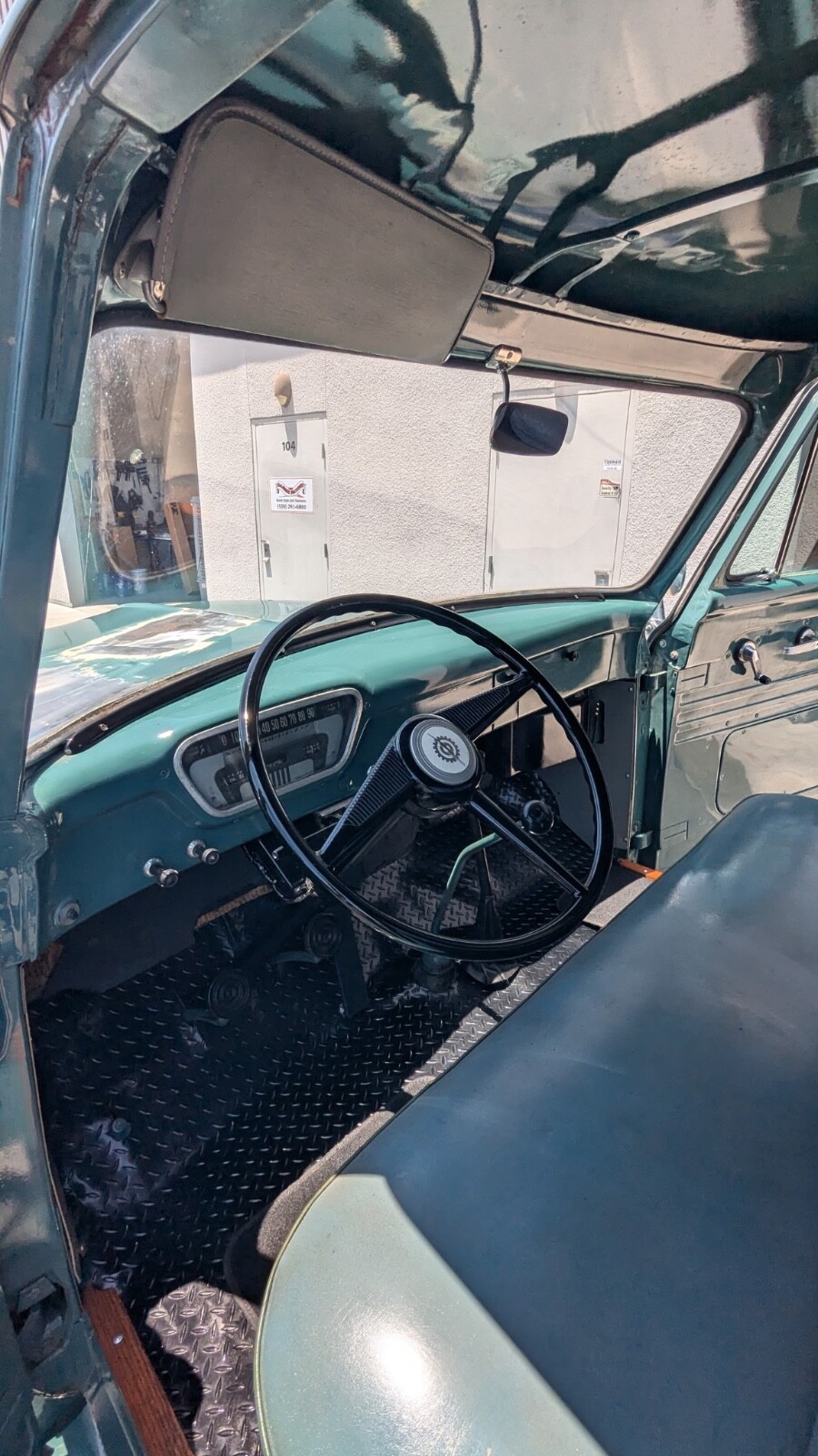 Ford-F-250-1954-Standard-Cab-Pickup-9