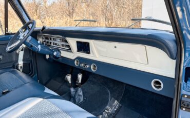 Ford-F-250-1967-Pick-Up-20