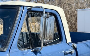 Ford-F-250-1967-Pick-Up-28