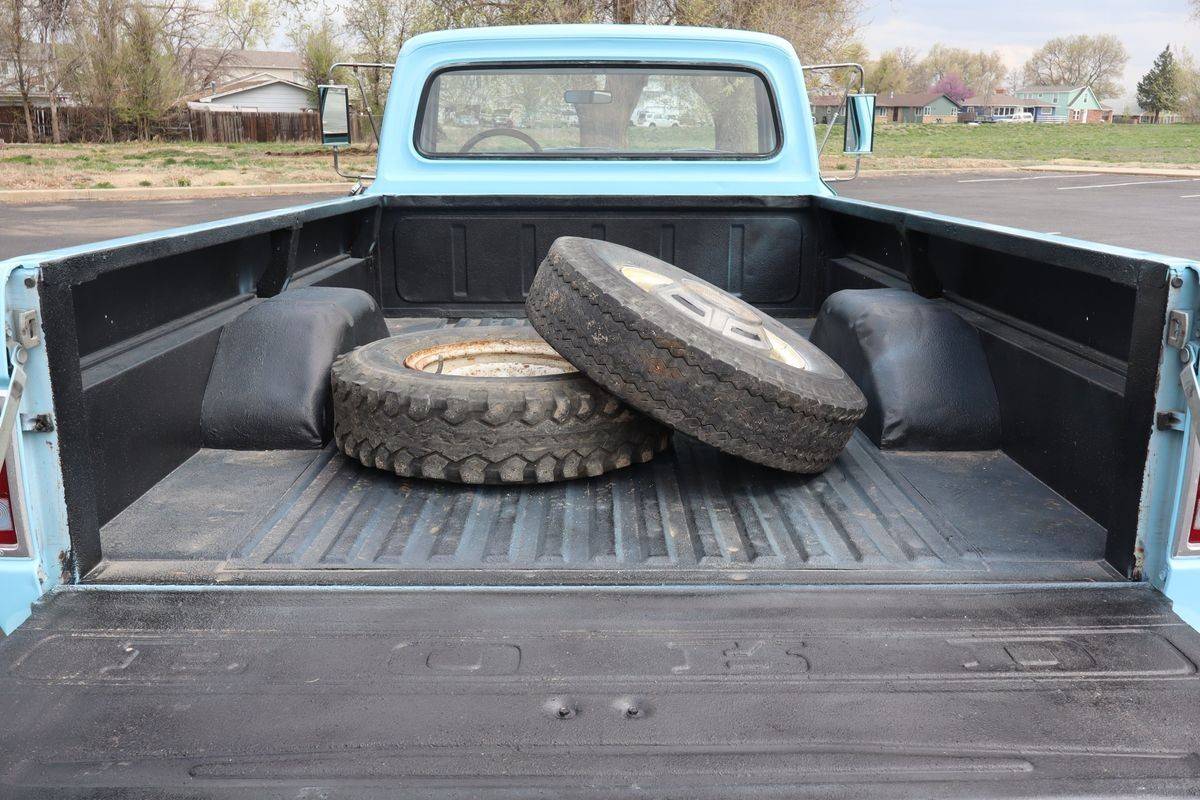 Ford-F-250-1968-blue-12