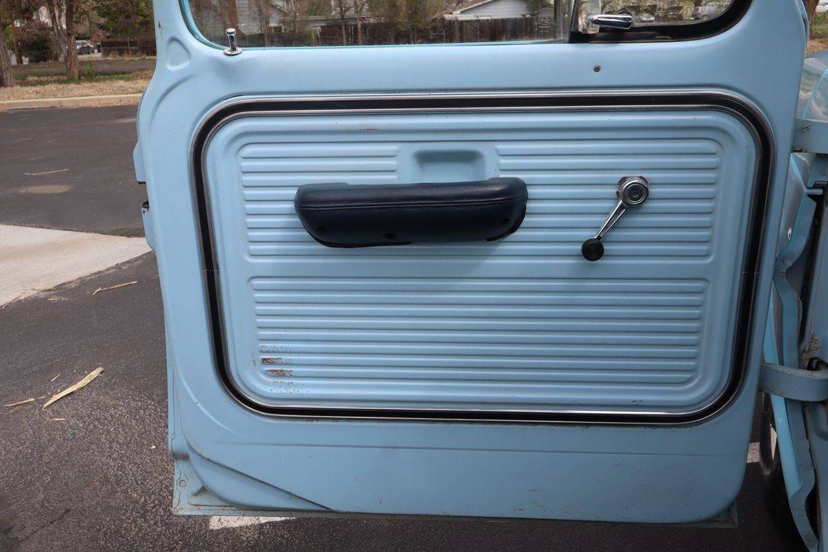 Ford-F-250-1968-blue-15