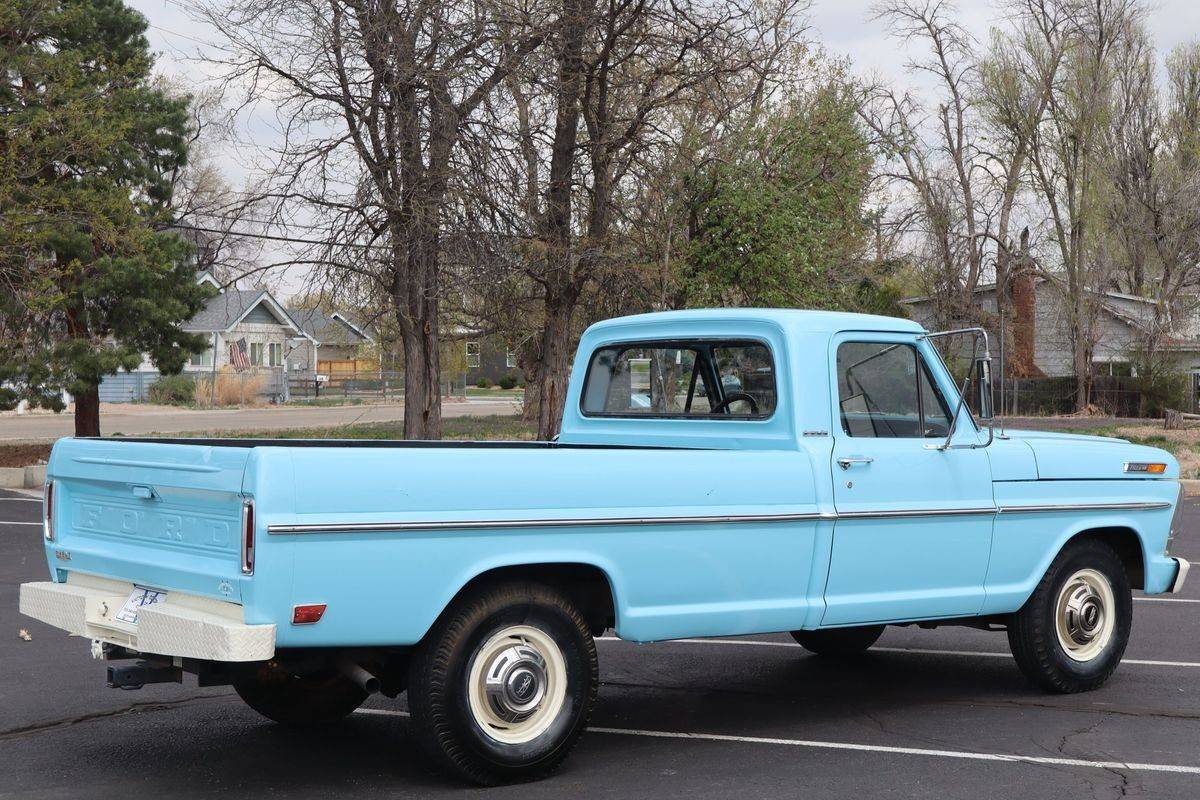 Ford-F-250-1968-blue-2