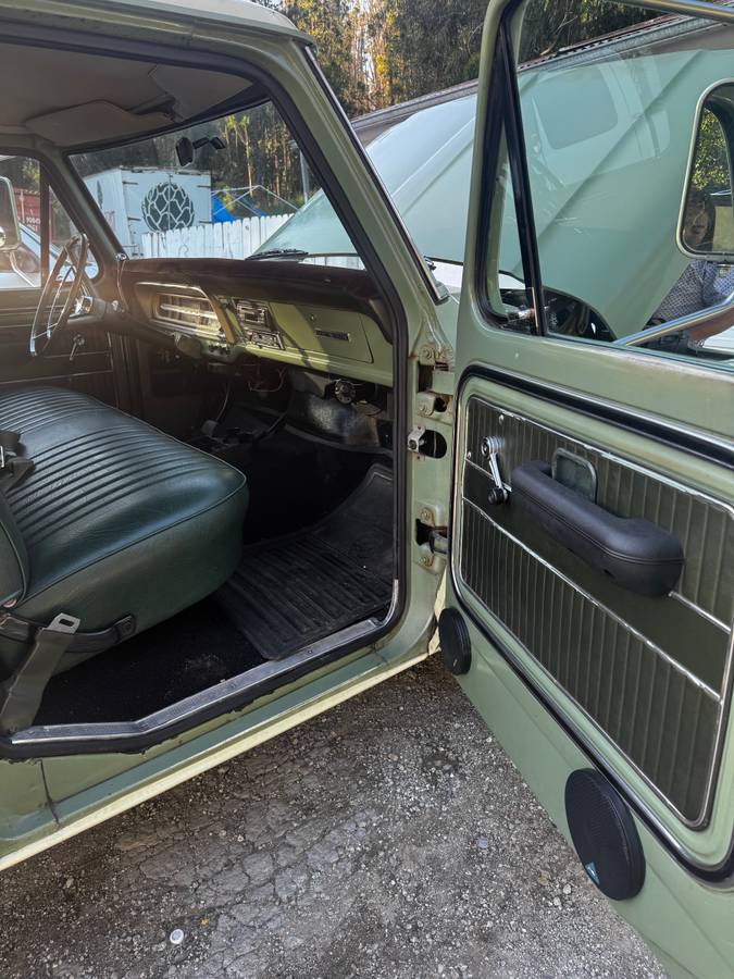 Ford-F-250-1970-green-8