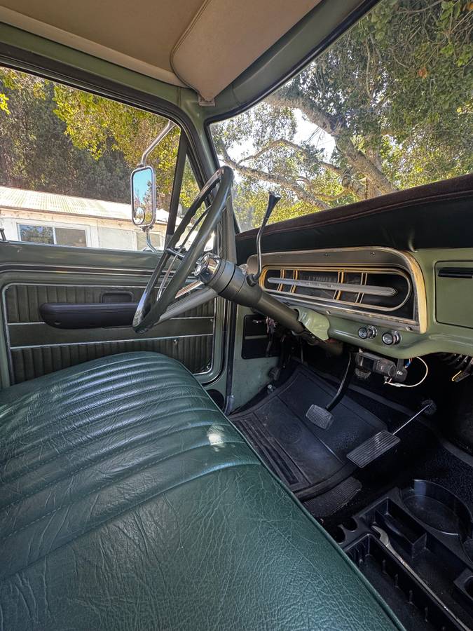 Ford-F-250-1970-green-9