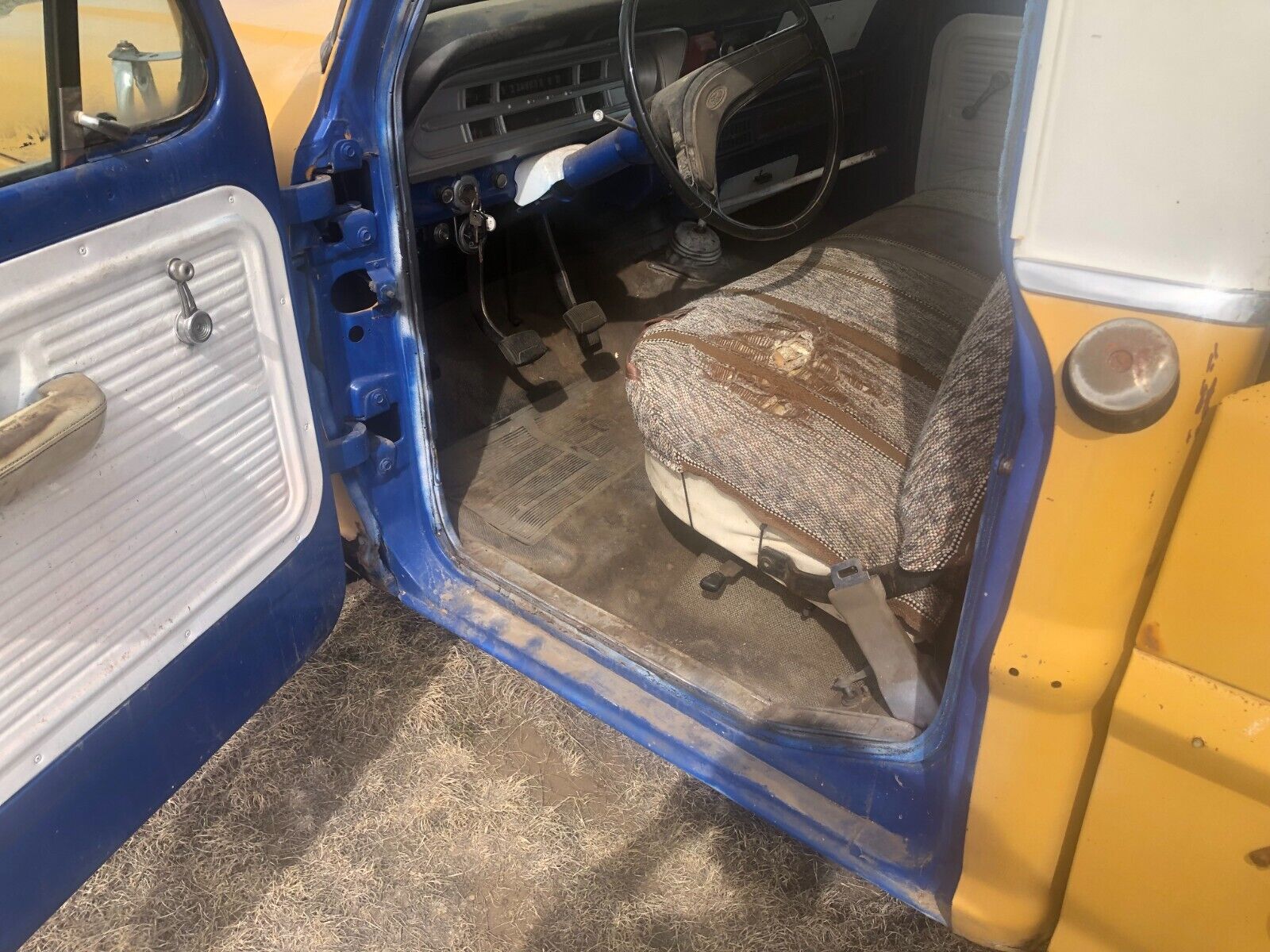 Ford-F-250-1972-19