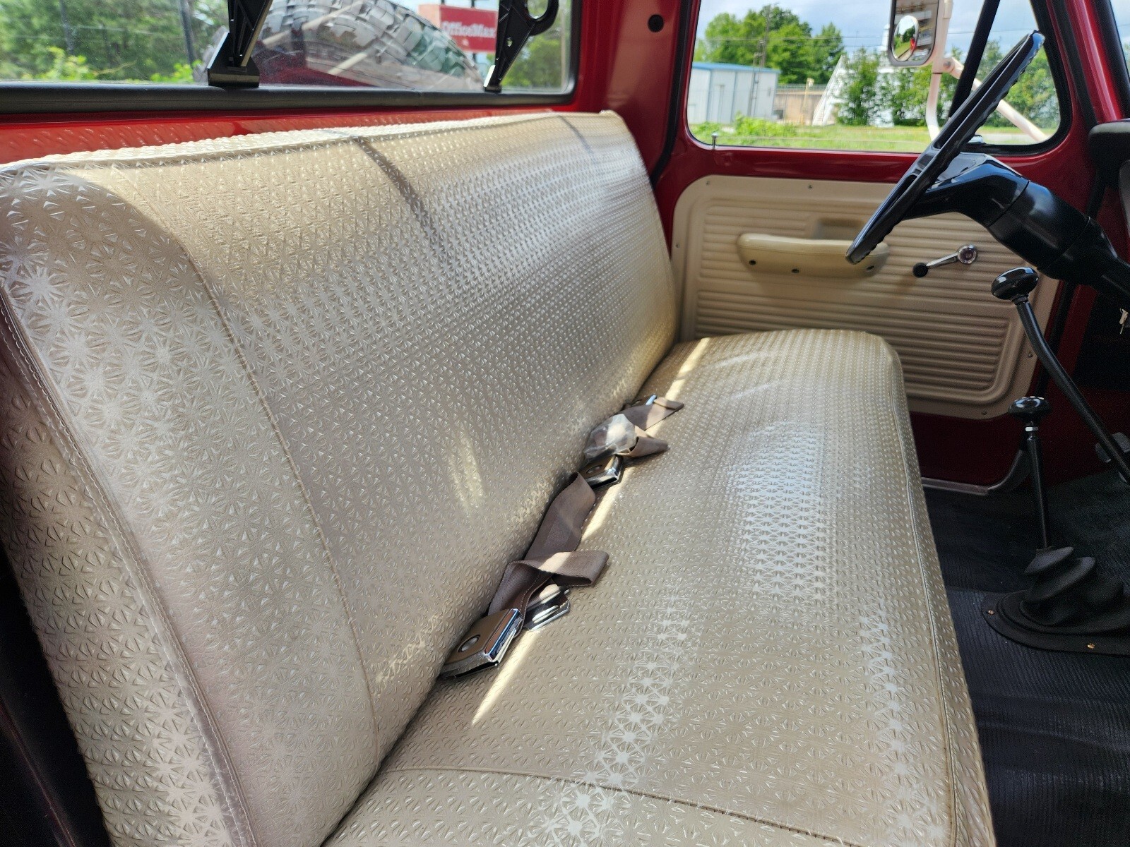 Ford-F-250-1972-Standard-Cab-Pickup-11