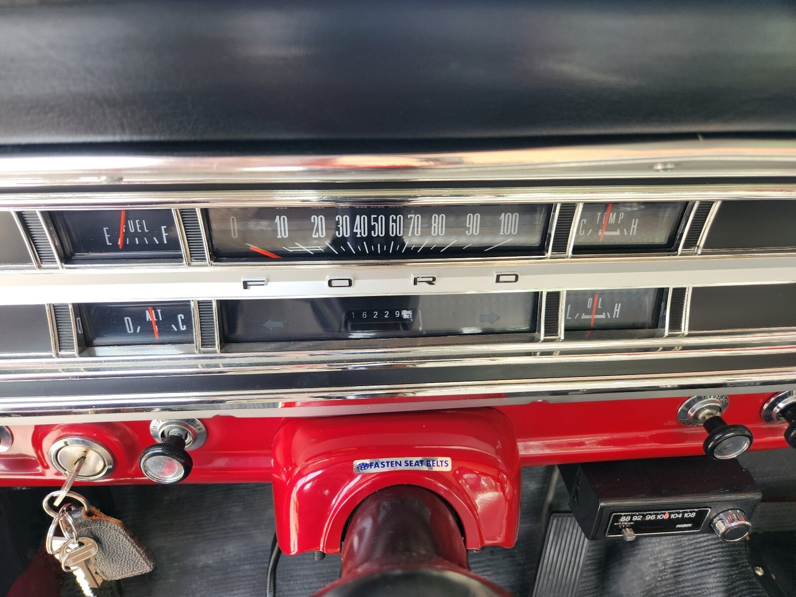 Ford-F-250-1972-Standard-Cab-Pickup-8
