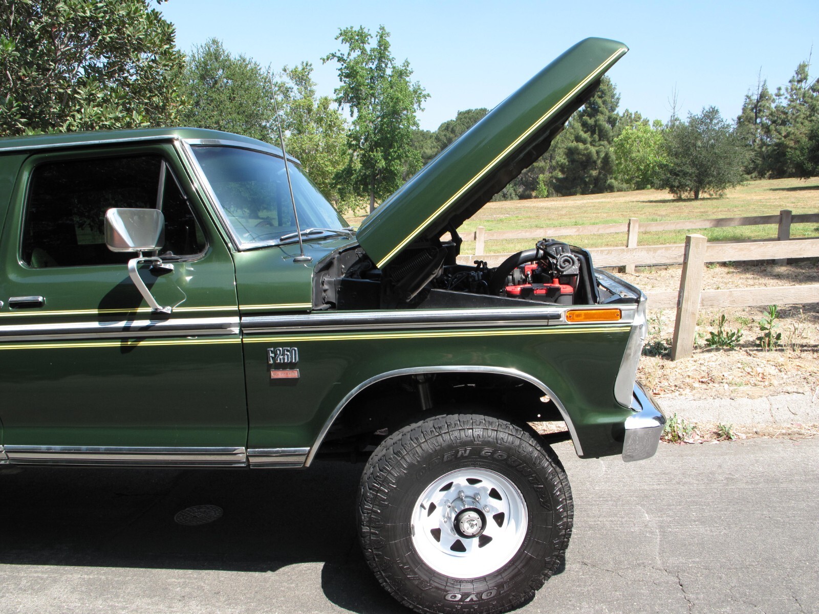 Ford-F-250-1975-23