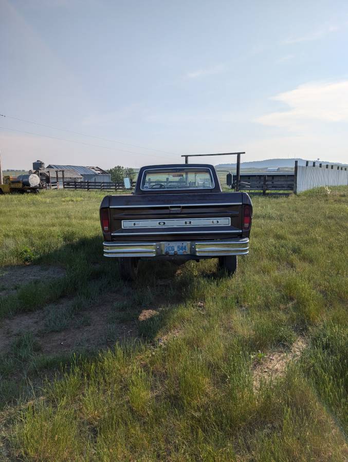 Ford-F-250-1976-2