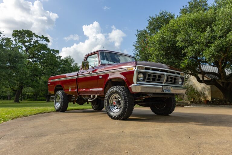 Ford F-250 1976 Standard Cab Pickup