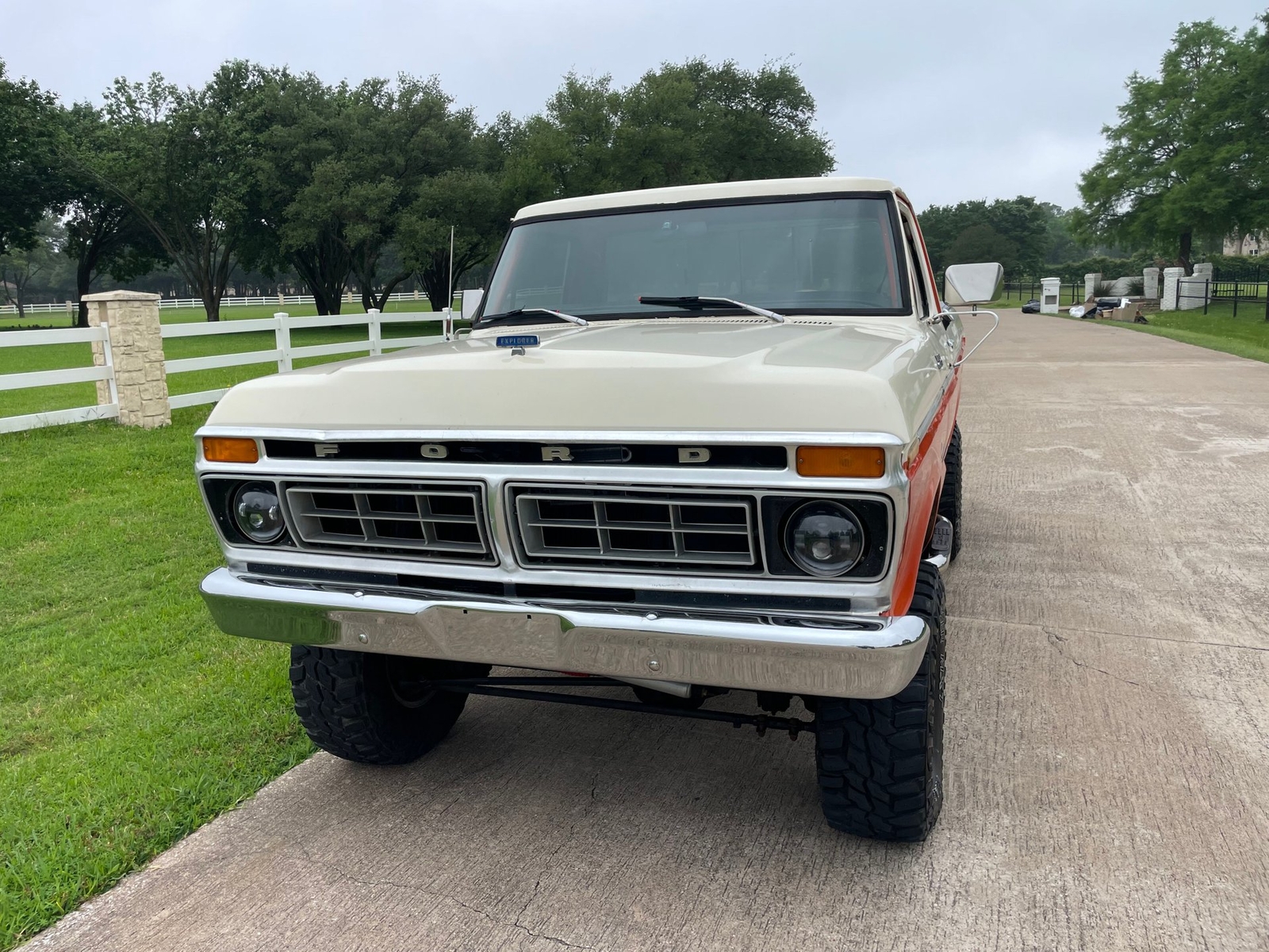 Ford-F-250-1977-18