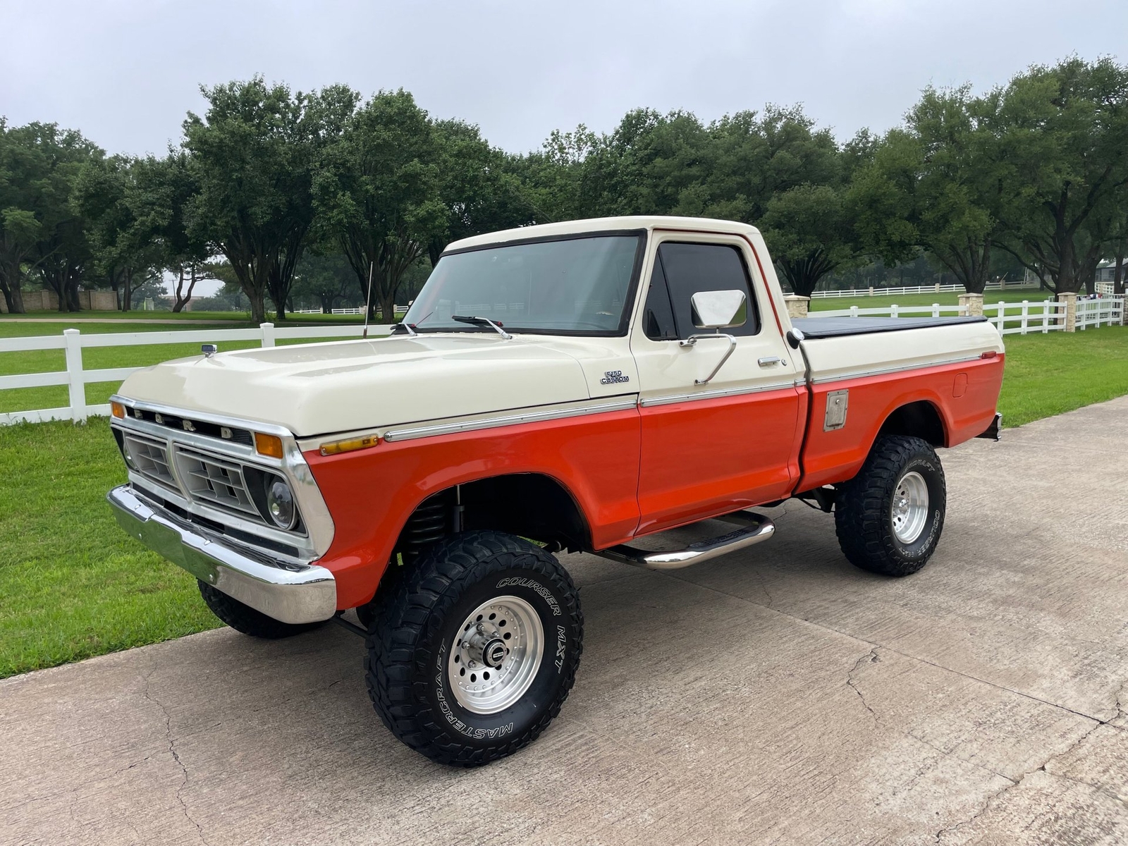 Ford-F-250-1977-2