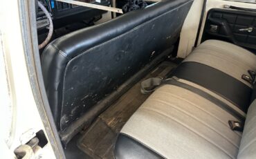 Ford-F-250-1978-10