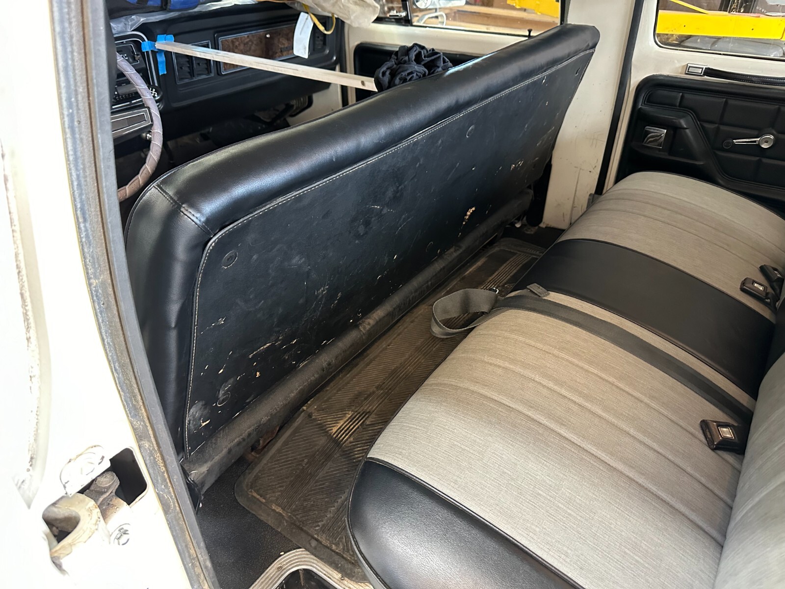 Ford-F-250-1978-10