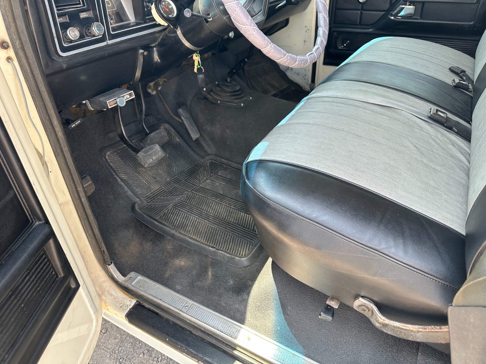 Ford-F-250-1978-14
