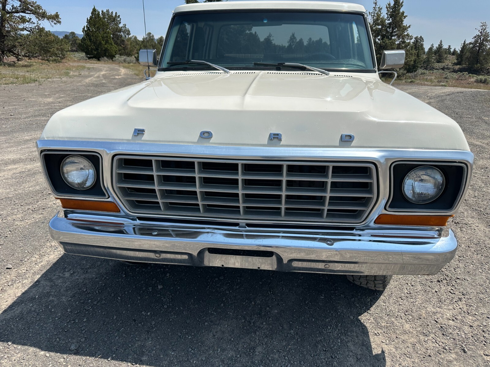 Ford-F-250-1978-19