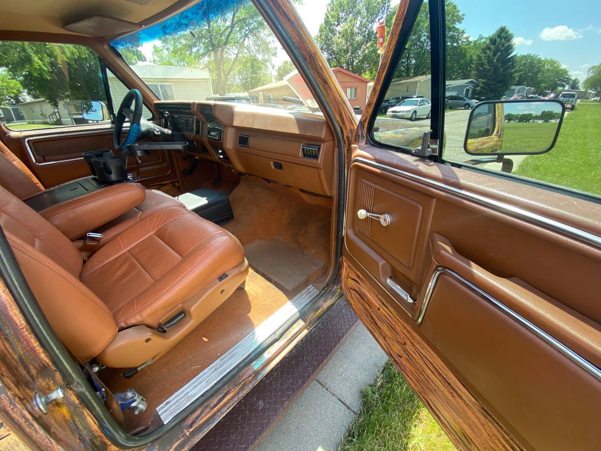 Ford-F-250-1982-custom-8
