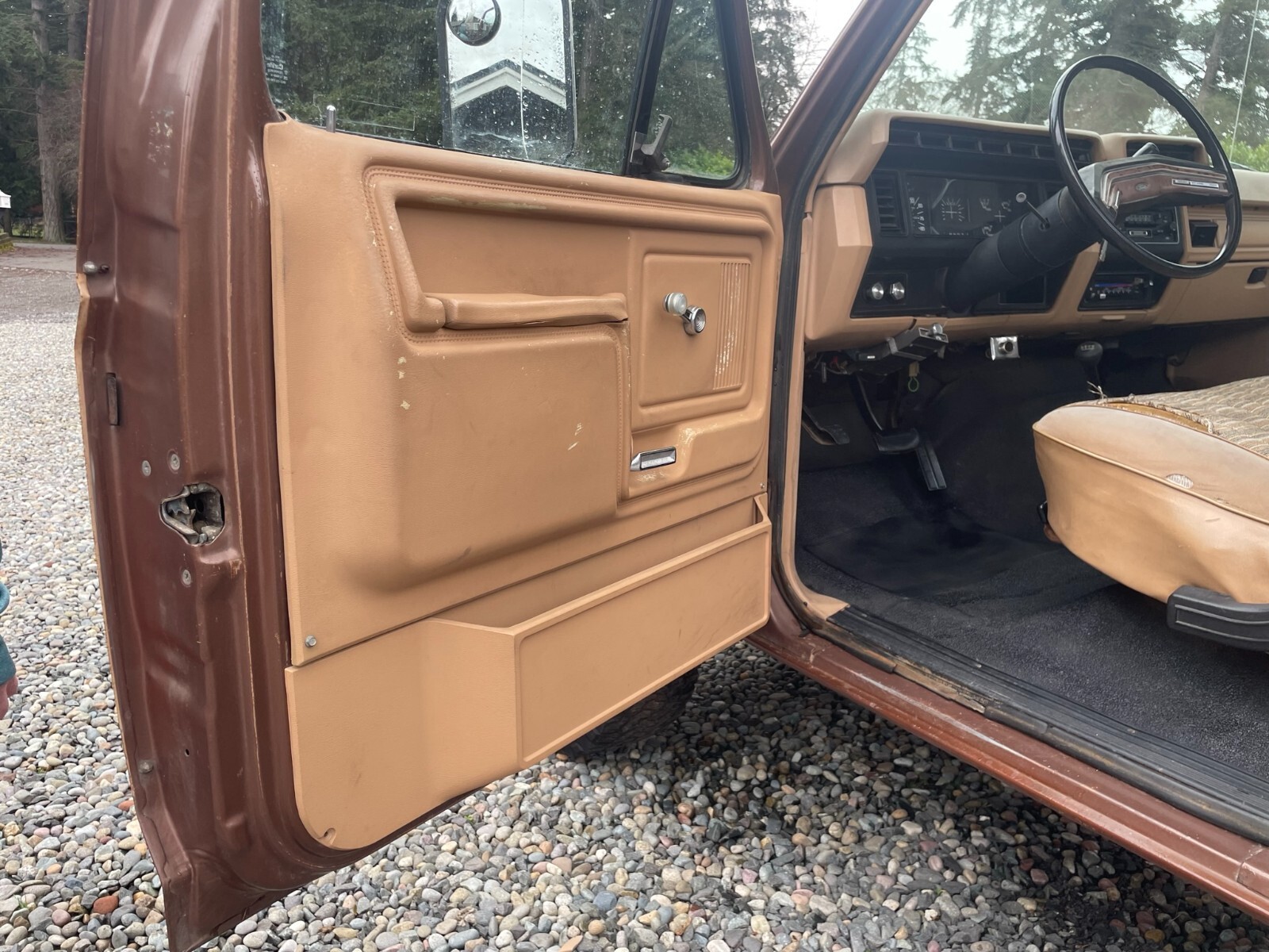 Ford-F-250-1983-Standard-Cab-Pickup-20