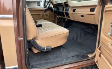 Ford-F-250-1983-Standard-Cab-Pickup-22