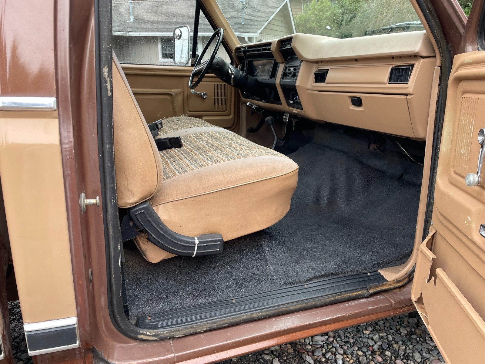 Ford-F-250-1983-Standard-Cab-Pickup-22