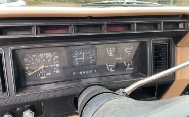 Ford-F-250-1983-Standard-Cab-Pickup-29