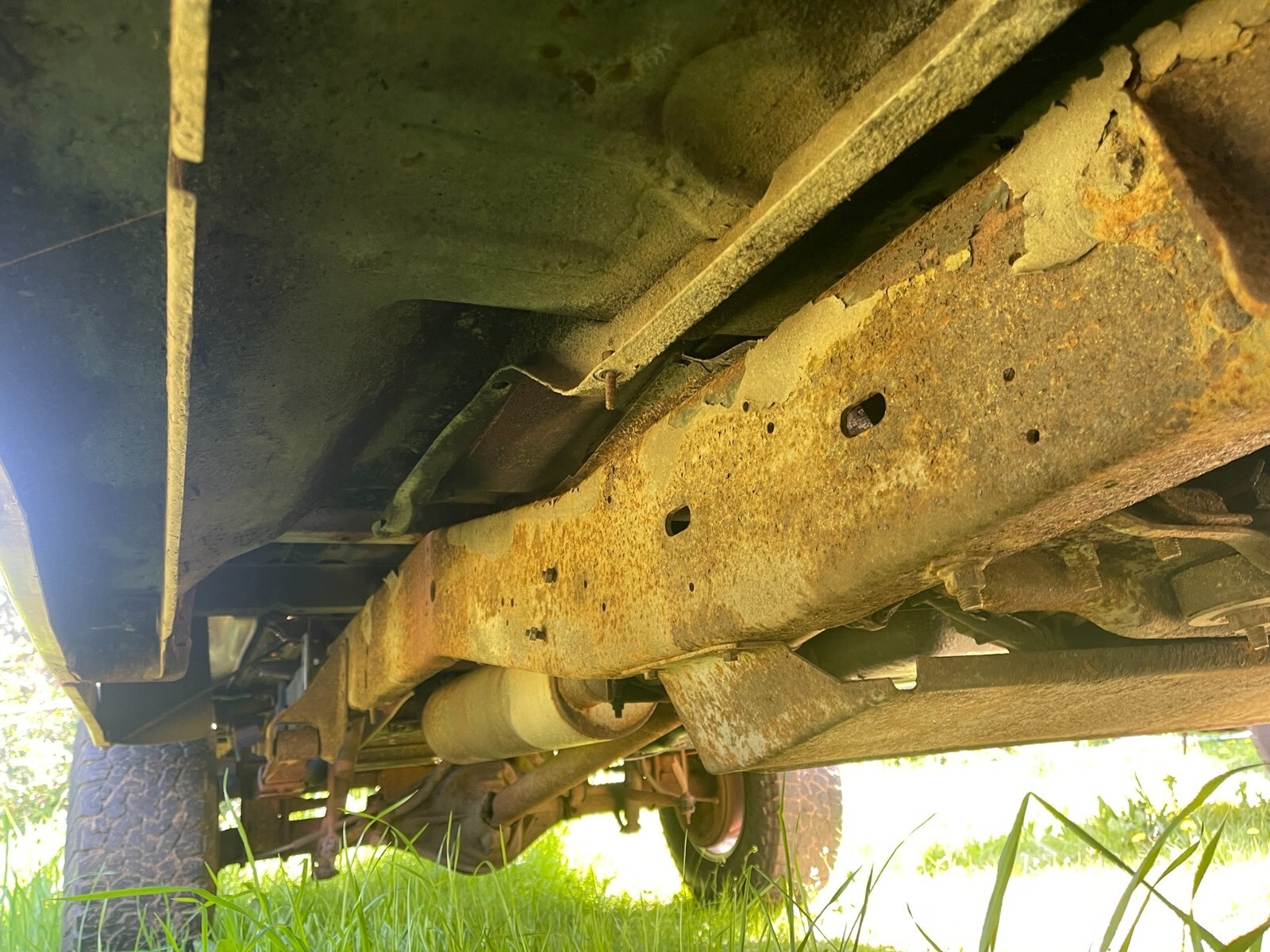 Ford-F-250-1983-Standard-Cab-Pickup-35