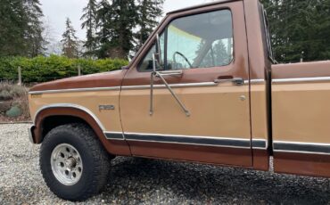 Ford-F-250-1983-Standard-Cab-Pickup-9