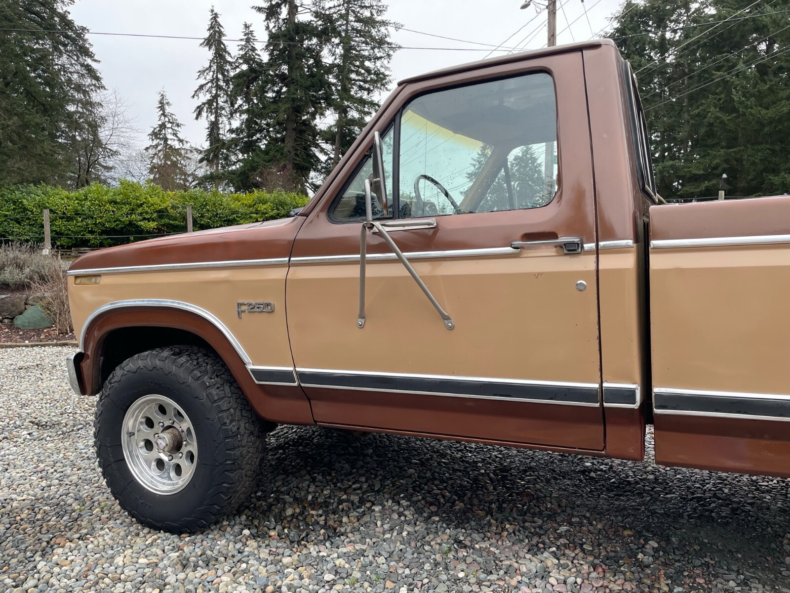 Ford-F-250-1983-Standard-Cab-Pickup-9