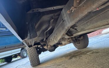 Ford-F-250-1985-26