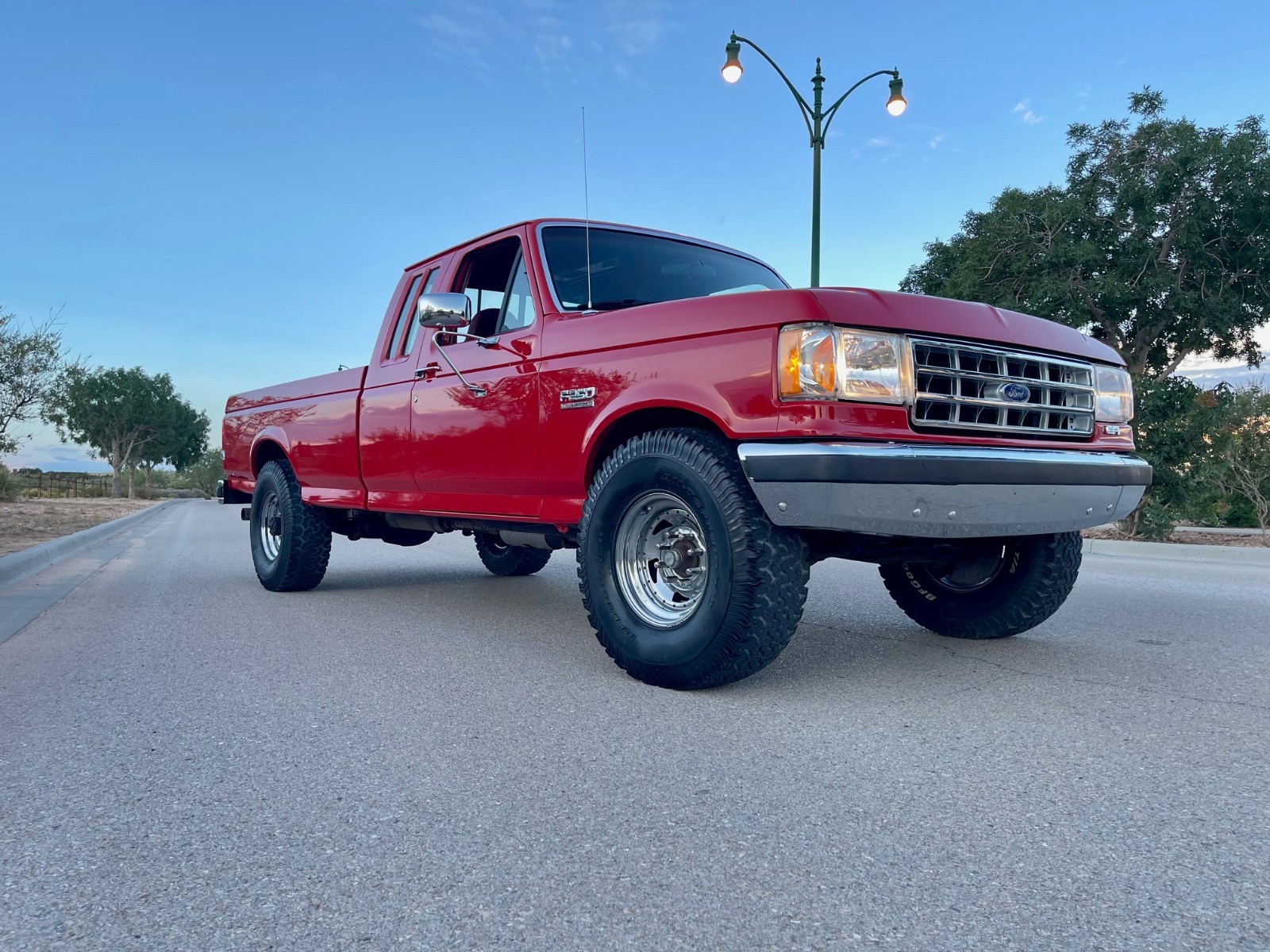 Ford-F-250-1988-Extended-Cab-Pickup-1