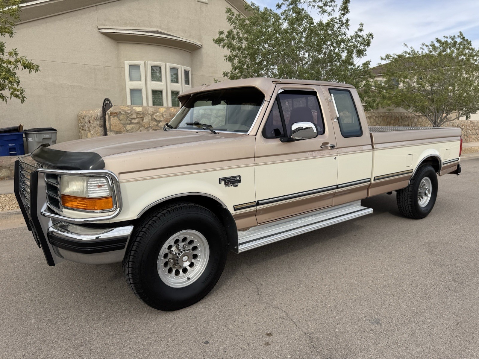 Ford-F-250-1995-Extended-Cab-Pickup-1