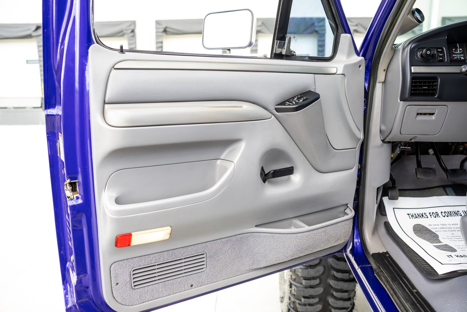 Ford-F-250-1995-Pickup-Truck-38