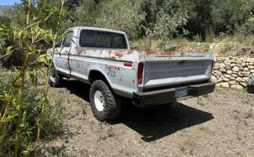 Ford-F-250-diesel-1979-grey-1