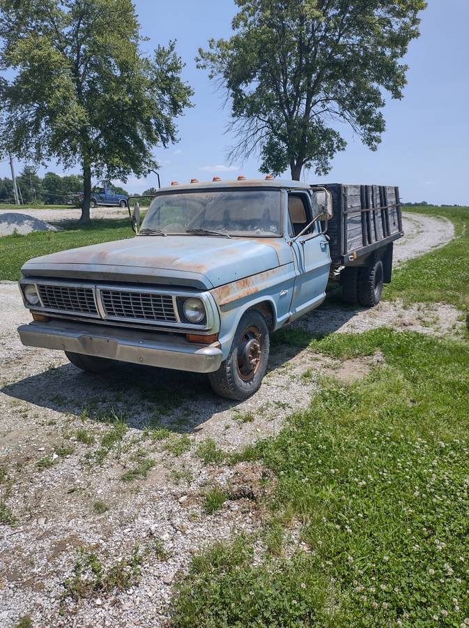 Ford F-350  1970 blue