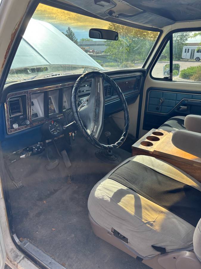 Ford-F-350-1979-10