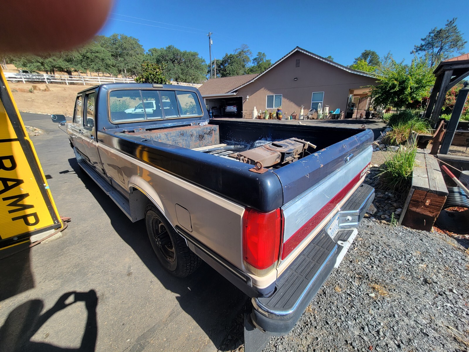 Ford-F-350-1990-Crew-Cab-Pickup-2
