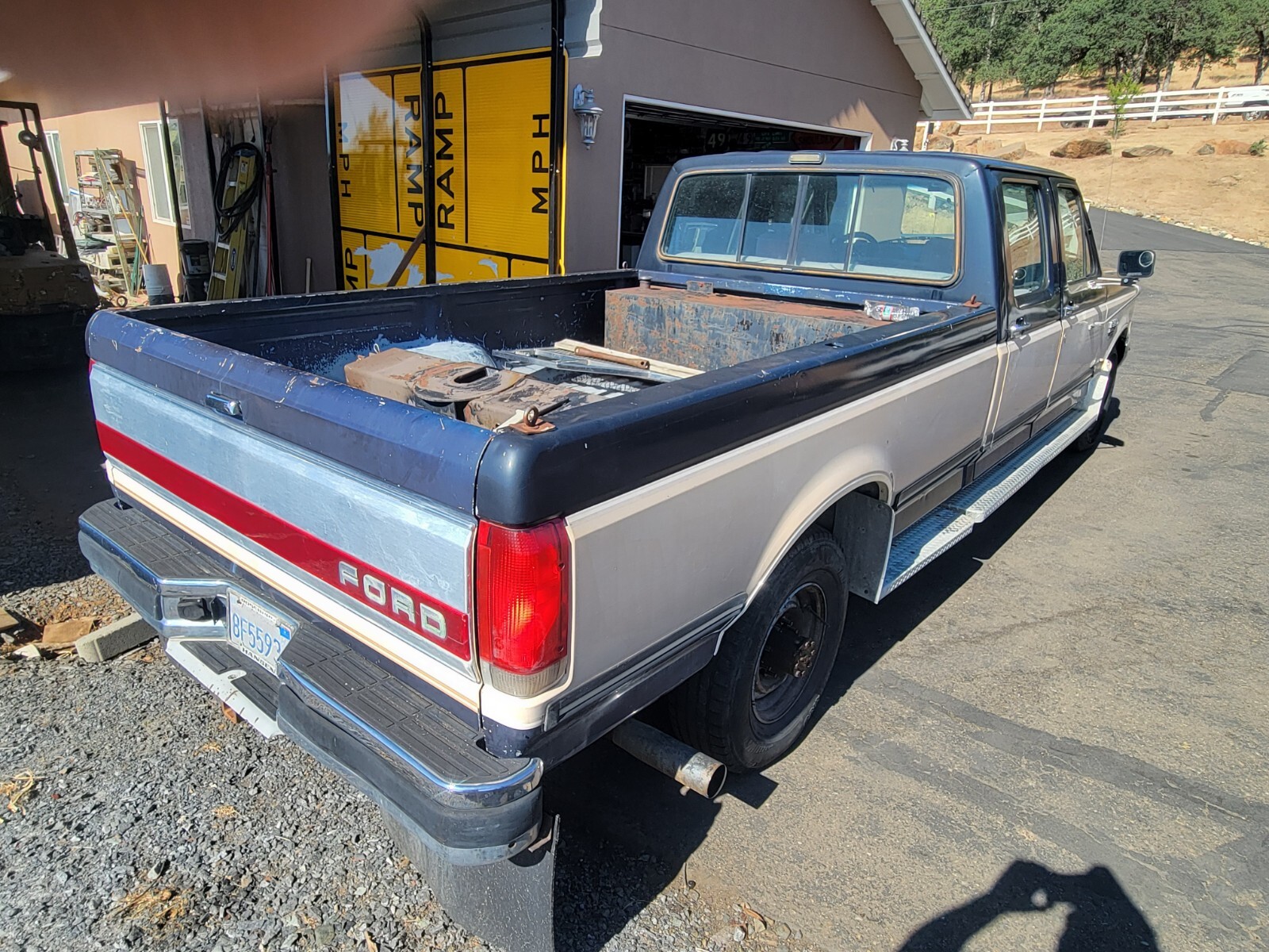Ford-F-350-1990-Crew-Cab-Pickup-3
