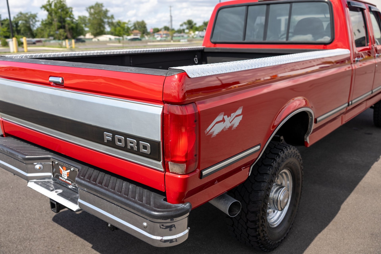 Ford-F-350-1995-Pickup-Truck-26