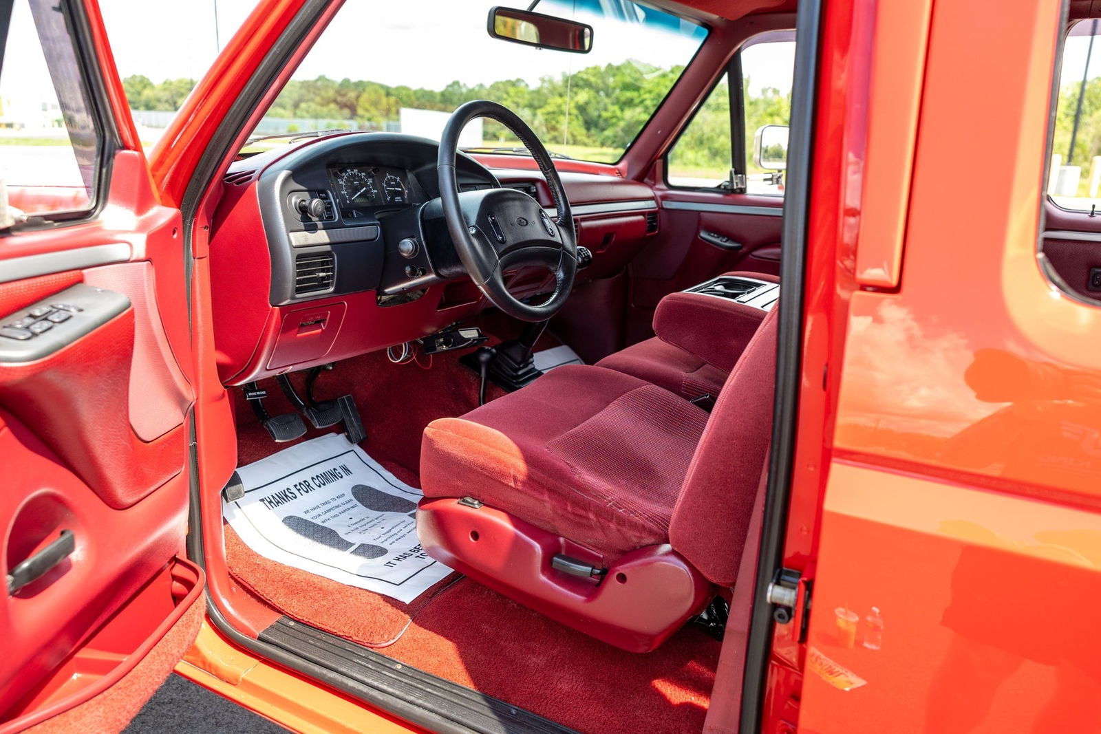 Ford-F-350-1995-Pickup-Truck-29