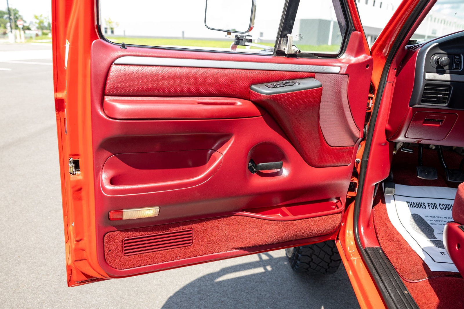 Ford-F-350-1995-Pickup-Truck-30