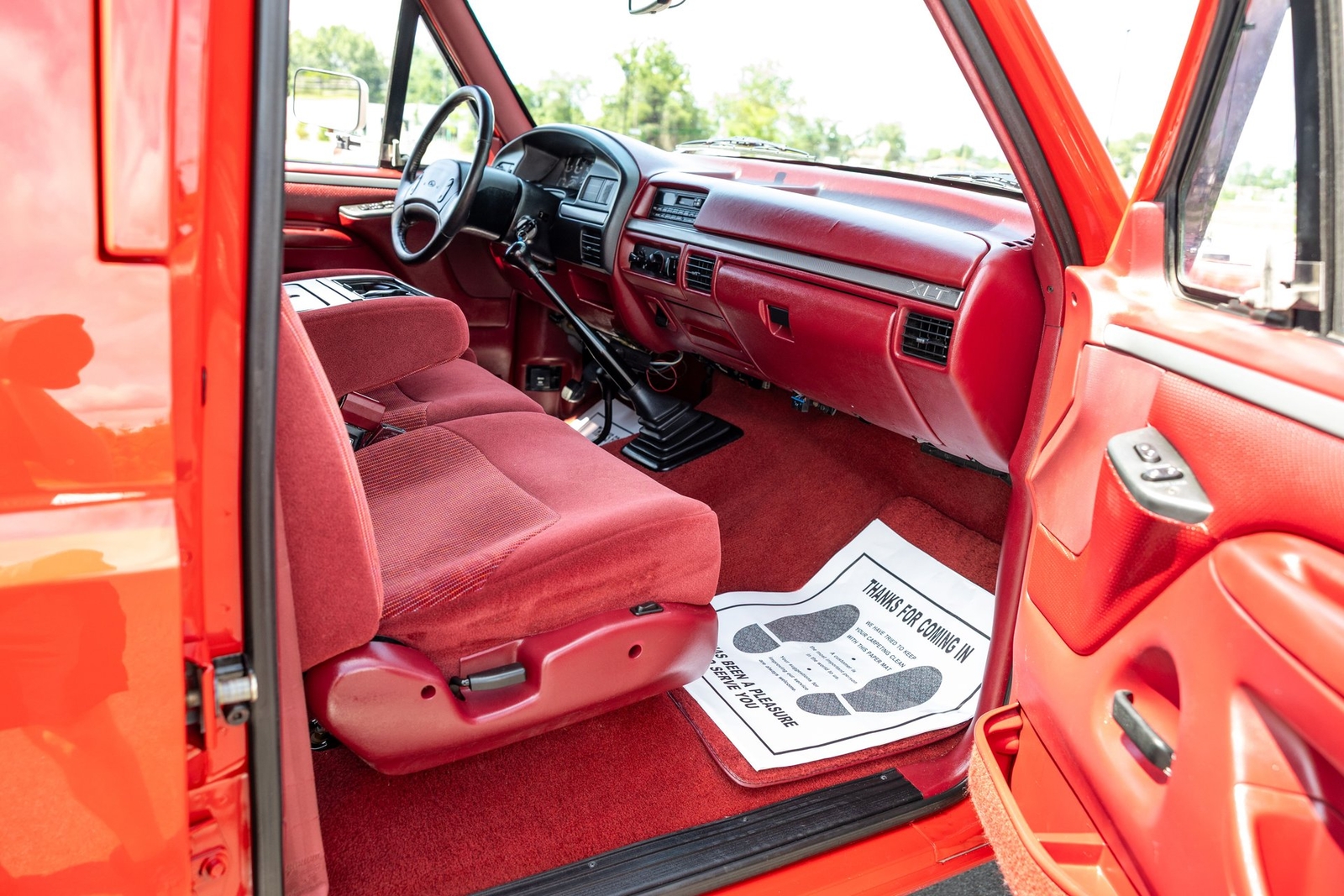 Ford-F-350-1995-Pickup-Truck-36