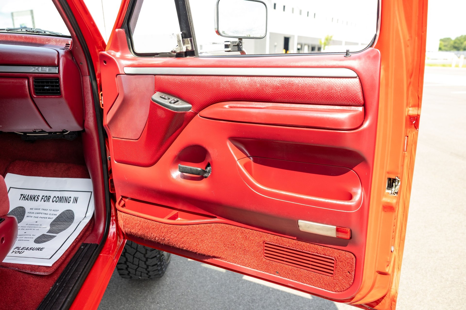 Ford-F-350-1995-Pickup-Truck-38